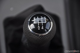 2010款一汽大众捷达1.6L手动伙伴型