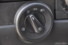 2010款一汽大众捷达1.6L手动伙伴型