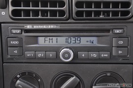 2010款一汽大众捷达1.6L手动伙伴型