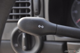 2010款一汽大众捷达1.6L手动伙伴型