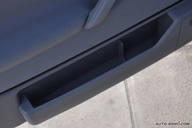 2010款一汽大众捷达1.6L手动伙伴型