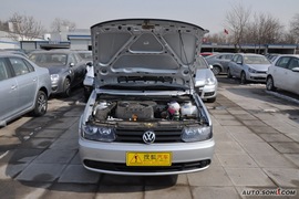 2010款一汽大众捷达1.6L手动伙伴型