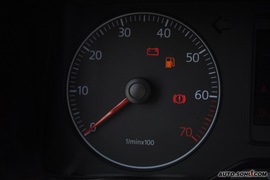 2010款一汽大众捷达1.6L手动伙伴型