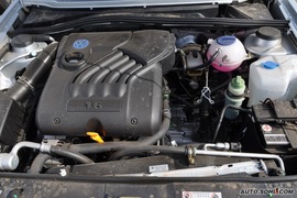 2010款一汽大众捷达1.6L手动伙伴型