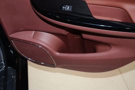 2015款比亚迪速锐1.5L手动豪华型