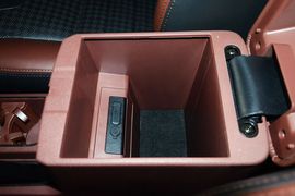 2015款比亚迪速锐1.5L手动豪华型