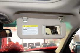 2015款比亚迪速锐1.5L手动豪华型