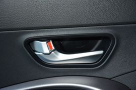 2015款现代全新胜达2.4L自动两驱智能型