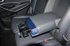 2015款现代全新胜达2.4L自动两驱智能型