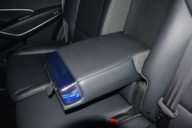 2015款现代全新胜达2.4L自动两驱智能型