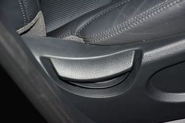 2015款现代全新胜达2.4L自动两驱智能型