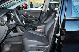2015款现代全新胜达2.4L自动两驱智能型
