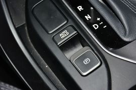 2015款现代全新胜达2.4L自动两驱智能型