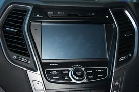 2015款现代全新胜达2.4L自动两驱智能型