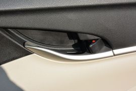 2015款别克英朗18T双离合精英型