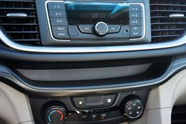 2015款别克英朗18T双离合精英型