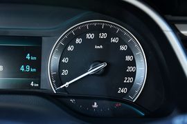 2015款别克英朗18T双离合精英型