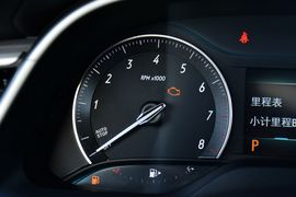 2015款别克英朗18T双离合精英型