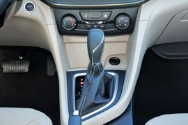 2015款别克英朗18T双离合精英型