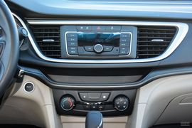 2015款别克英朗18T双离合精英型