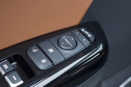 2016款东风悦达起亚KX5官图