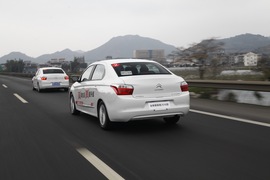 东风雪铁龙2016款全新爱丽舍试驾