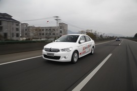 东风雪铁龙2016款全新爱丽舍试驾