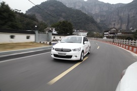 东风雪铁龙2016款全新爱丽舍试驾