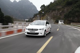 东风雪铁龙2016款全新爱丽舍试驾