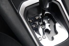 东风雪铁龙2016款全新爱丽舍试驾