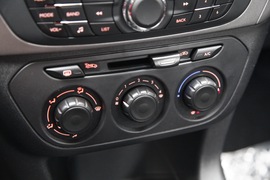 东风雪铁龙2016款全新爱丽舍试驾