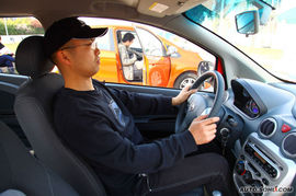 2010款长安奔奔MINI重庆试驾