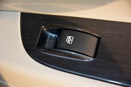 2016款东风风行景逸X3