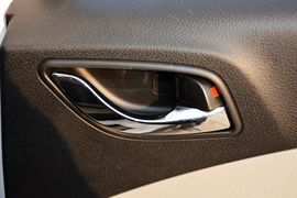 2016款东风风行景逸X3