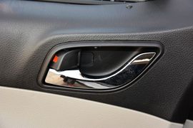 2016款东风风行景逸X3