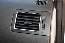 2016款东风风行景逸X3