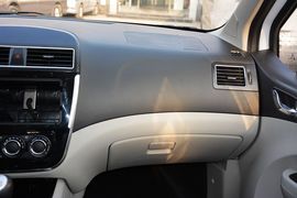 2016款东风风行景逸X3