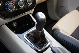 2016款东风风行景逸X3