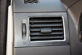 2016款东风风行景逸X3