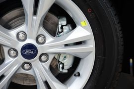 2015款福特福克斯两厢1.6L自动舒适型