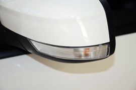 2015款福特福克斯两厢1.6L自动舒适型