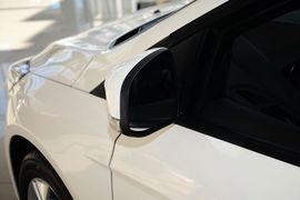 2015款福特福克斯两厢1.6L自动舒适型