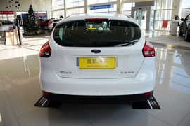 2015款福特福克斯两厢1.6L自动舒适型