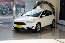 2015款福特福克斯两厢1.6L自动舒适型