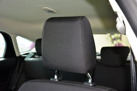 2015款福特福克斯两厢1.6L自动舒适型