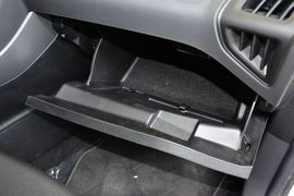 2015款福特福克斯两厢1.6L自动舒适型