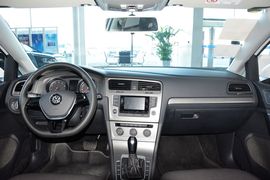 2016款大众高尔夫1.4TSI自动舒适型