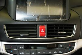 2016款本田歌诗图2.4L豪华版