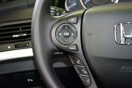 2016款本田歌诗图2.4L豪华版