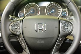 2016款本田歌诗图2.4L豪华版